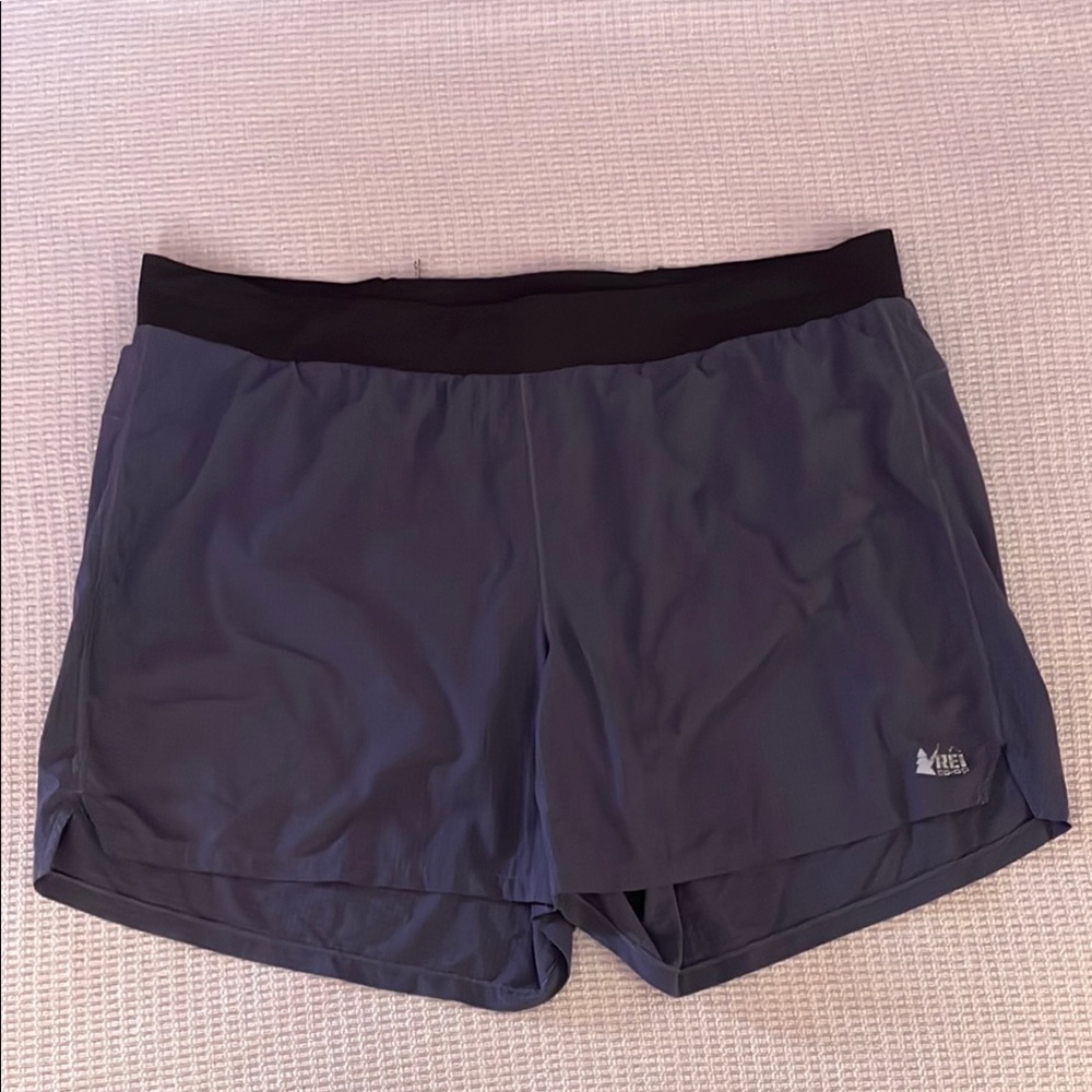 REI Coop shorts Size XL